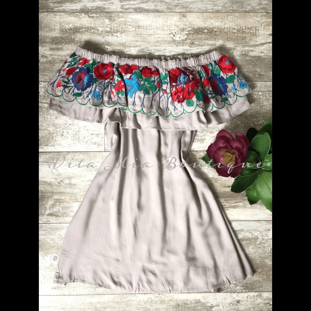 Floral Embroidered Off Shoulder Dress - Picture 2 of 4